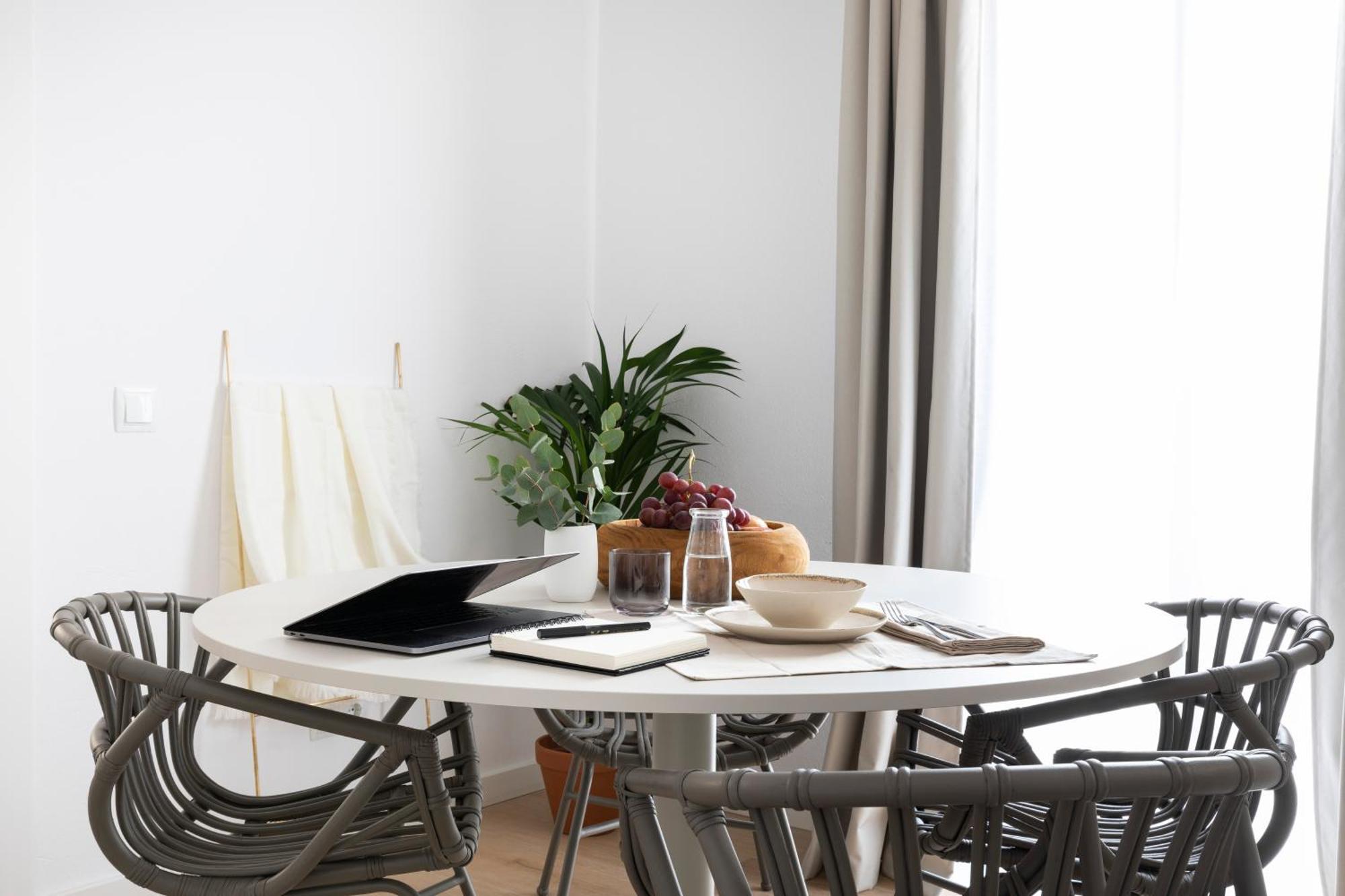Aspasios Verdi Appartement *