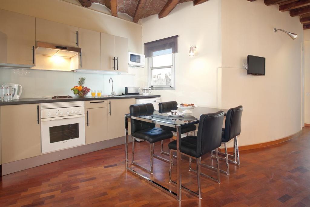 Aspasios Verdi Apartment