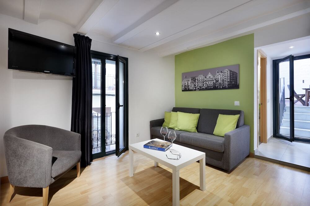 Aspasios Verdi Apartment